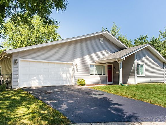 2nd image of 1524 Turner Ln