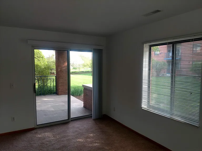 Riverwalk Apartments — Photo 46