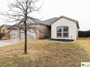 8020 Honeysuckle Dr, Temple, TX 76502