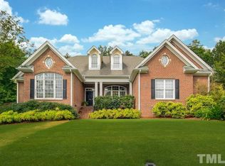 813 Neuse Ridge Dr, Clayton, NC 27527