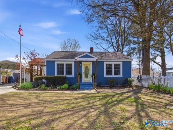 504 Pine St NW, Hartselle, AL 35640