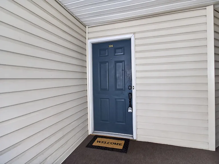 1040 Spotswood Ave — Photo 24