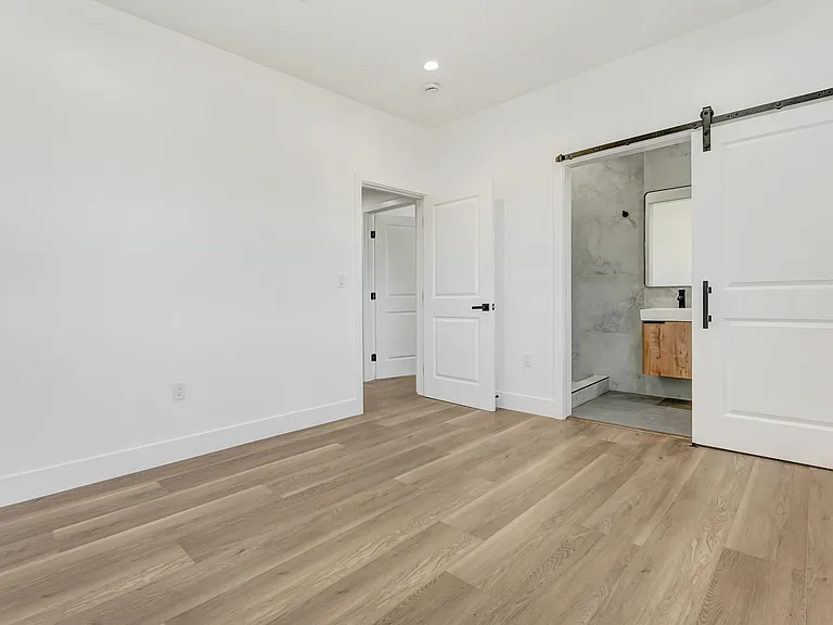 4338 1/2 La Clede Ave — Photo 10
