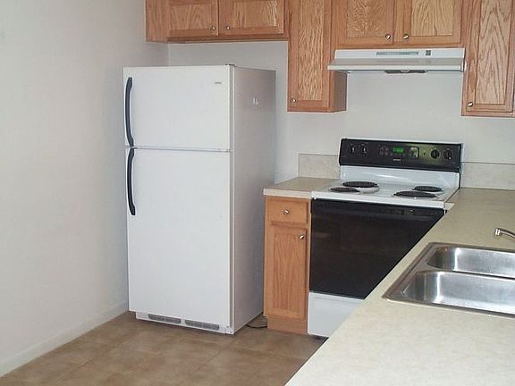 2nd image of 60B Plainview Dr
