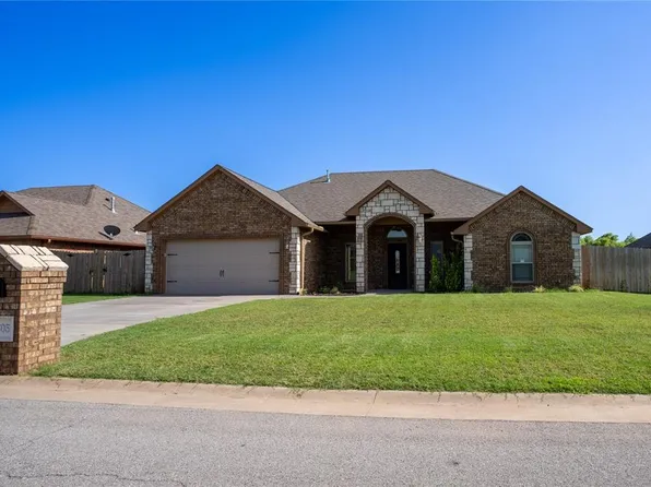 1605 NE White Rock Dr, Elgin, OK 73538
