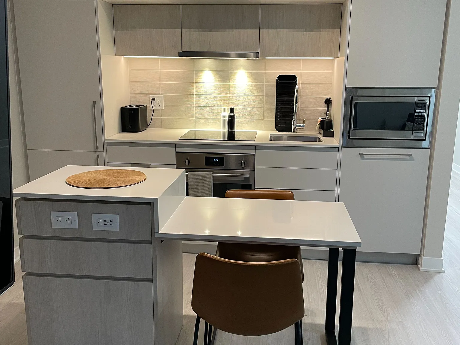 1 bed, $2,050 — Photo 4