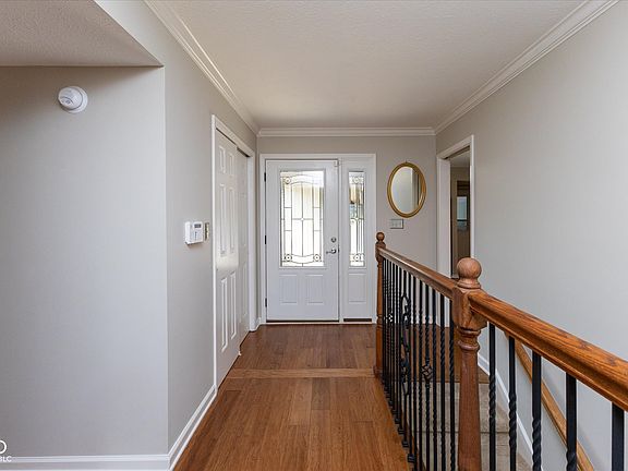 3rd image of 3426 Admiralty Ln
