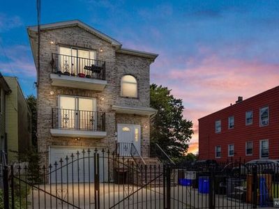 640 S 10th St, Newark, NJ, 07108