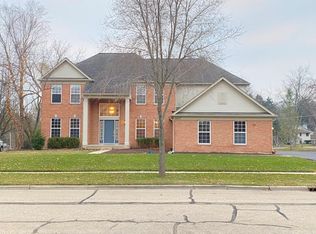 2657 Connolly Ln, Dundee, IL 60118