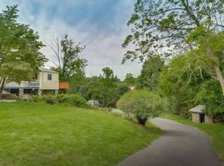 5 S Monsey Rd, Airmont, NY 10952