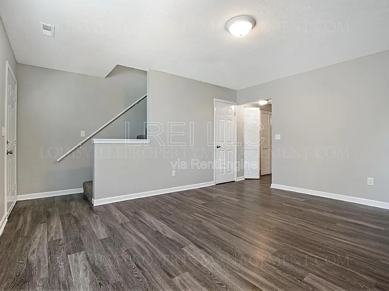 184 Cannon Ct #2 — Photo 2