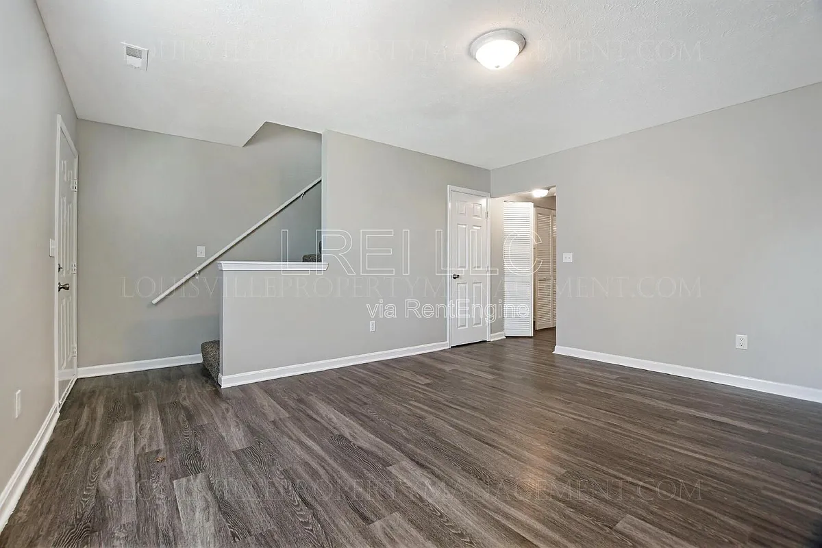 Building Photo - 184 Cannon Ct #2