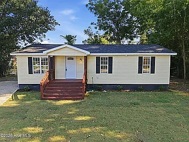 3 bed, 1081 sqft, $1,800 — Photo 3