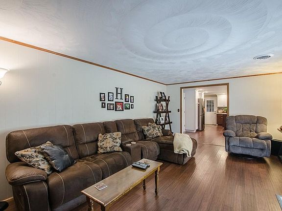 4th image of 659 Ashwood Dr