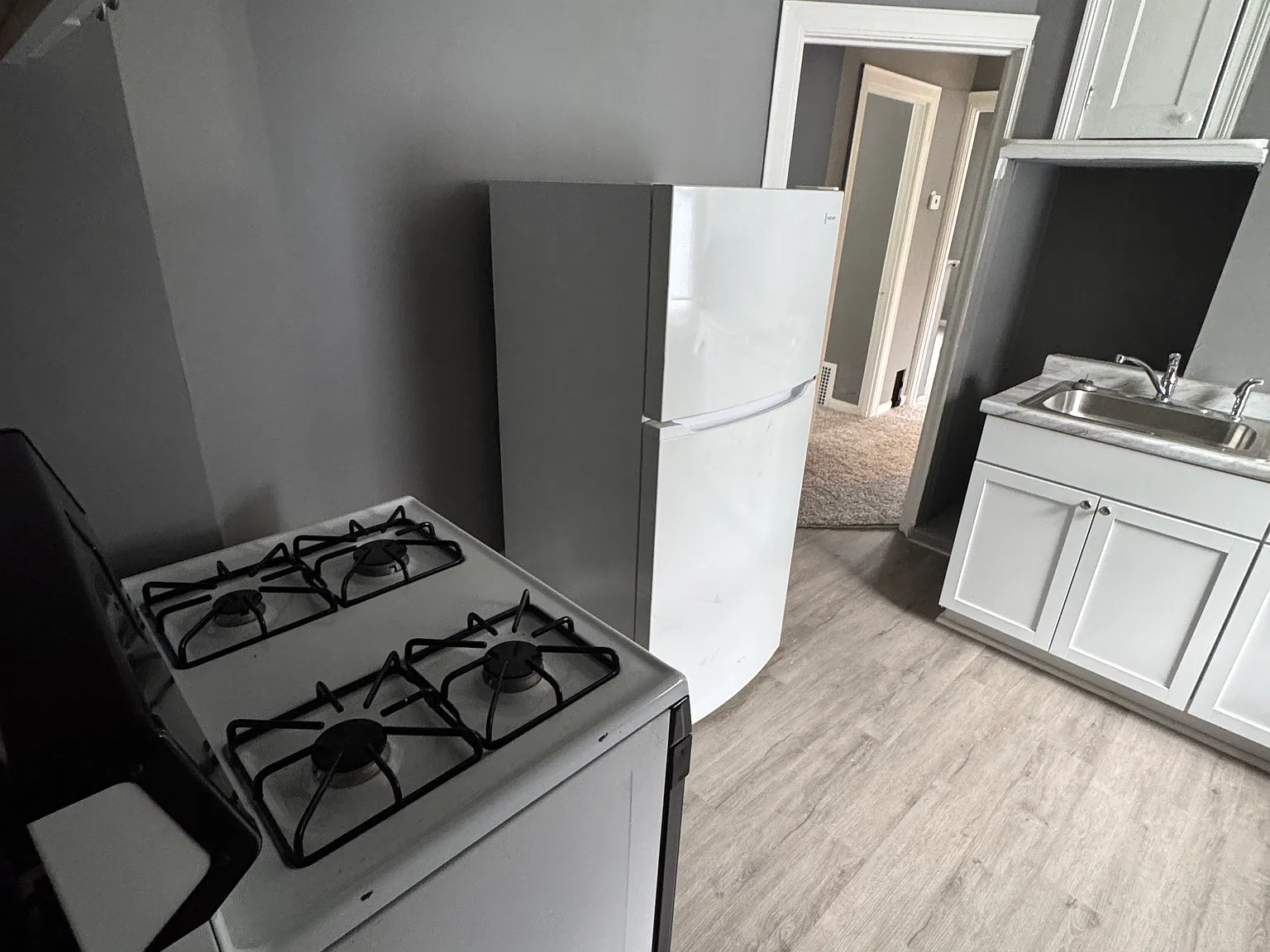2 bed, $900 — Photo 1