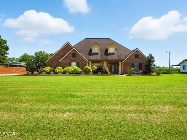 1141 Lake Martin Rd, Breaux Bridge, LA 70517