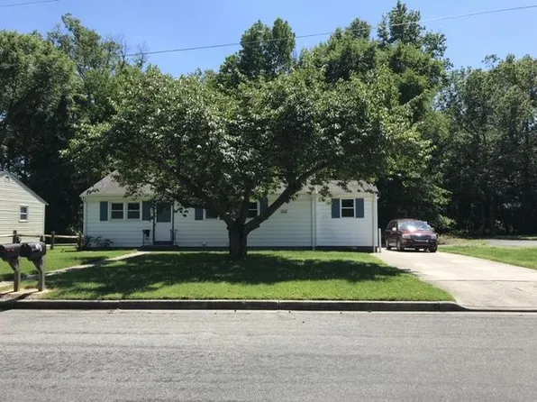 25 Glenwood Ave, Pennsville, NJ 08070