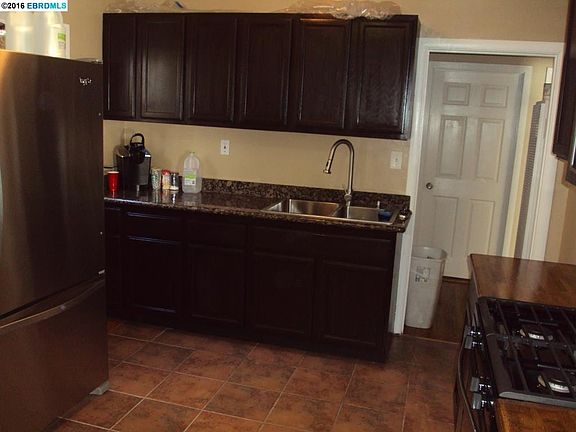 4th image of 2857 Garvin Ave