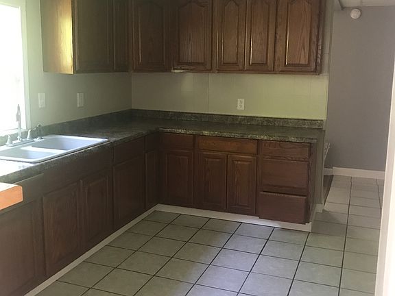 5th image of 29769 Florida Ave