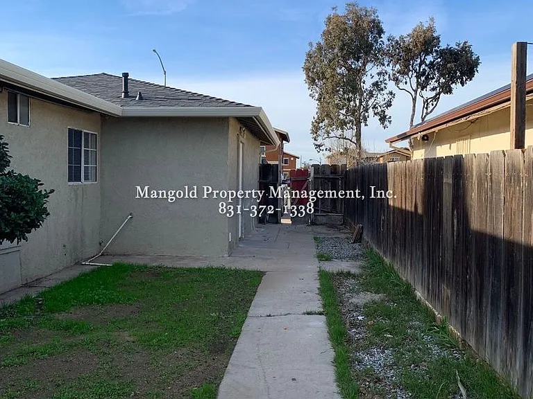 230 2nd St — Photo 11
