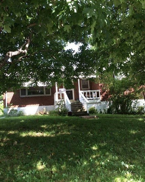 1st image of 319 Bluebird Ln