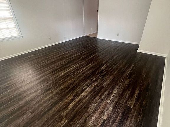 2nd image of 368 Maltbie St