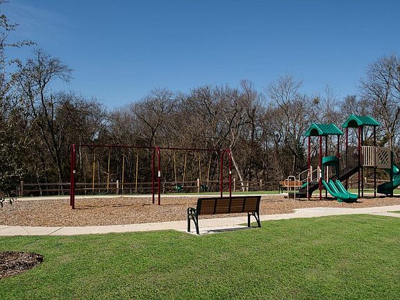3rd image of 2641 Sagebrush Dr