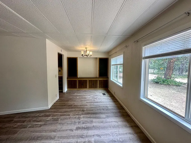 11405 Hamaker Mountain Rd — Photo 4