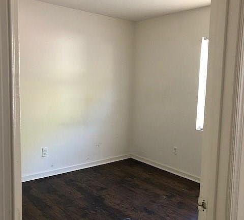 3rd image of 122 Christian St APT 10