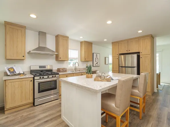 604 El Arroyo Place, Novato, CA 94949