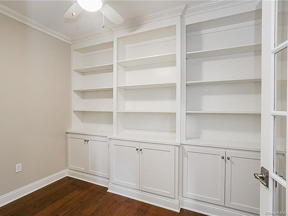 4th image of 788 Farmington Ave #201