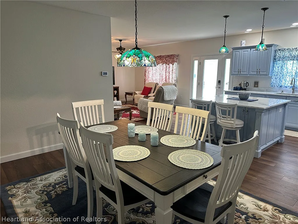 2 bed, 2.0 bath, 1600 sqft, $2,750 — Photo 4