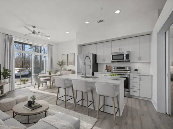 2441 Campus Shore Dr #109, Raleigh, NC 27612