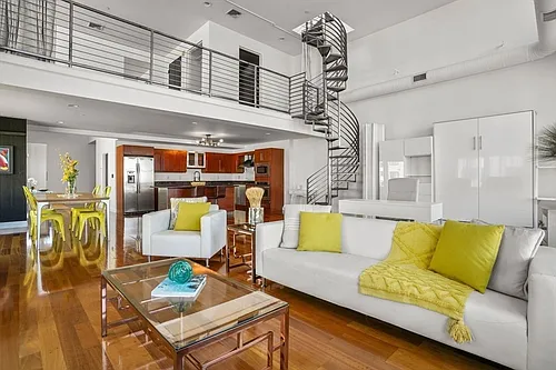 10 Ocean Ave Photo 1