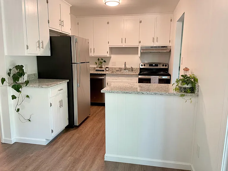 608 Carolina Ave — Photo 3
