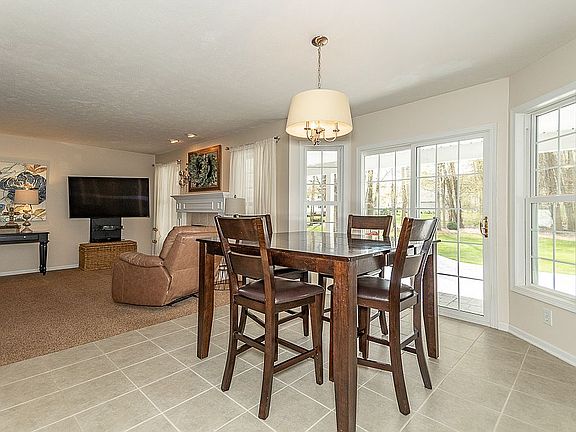 4th image of 5050 Cory Ave