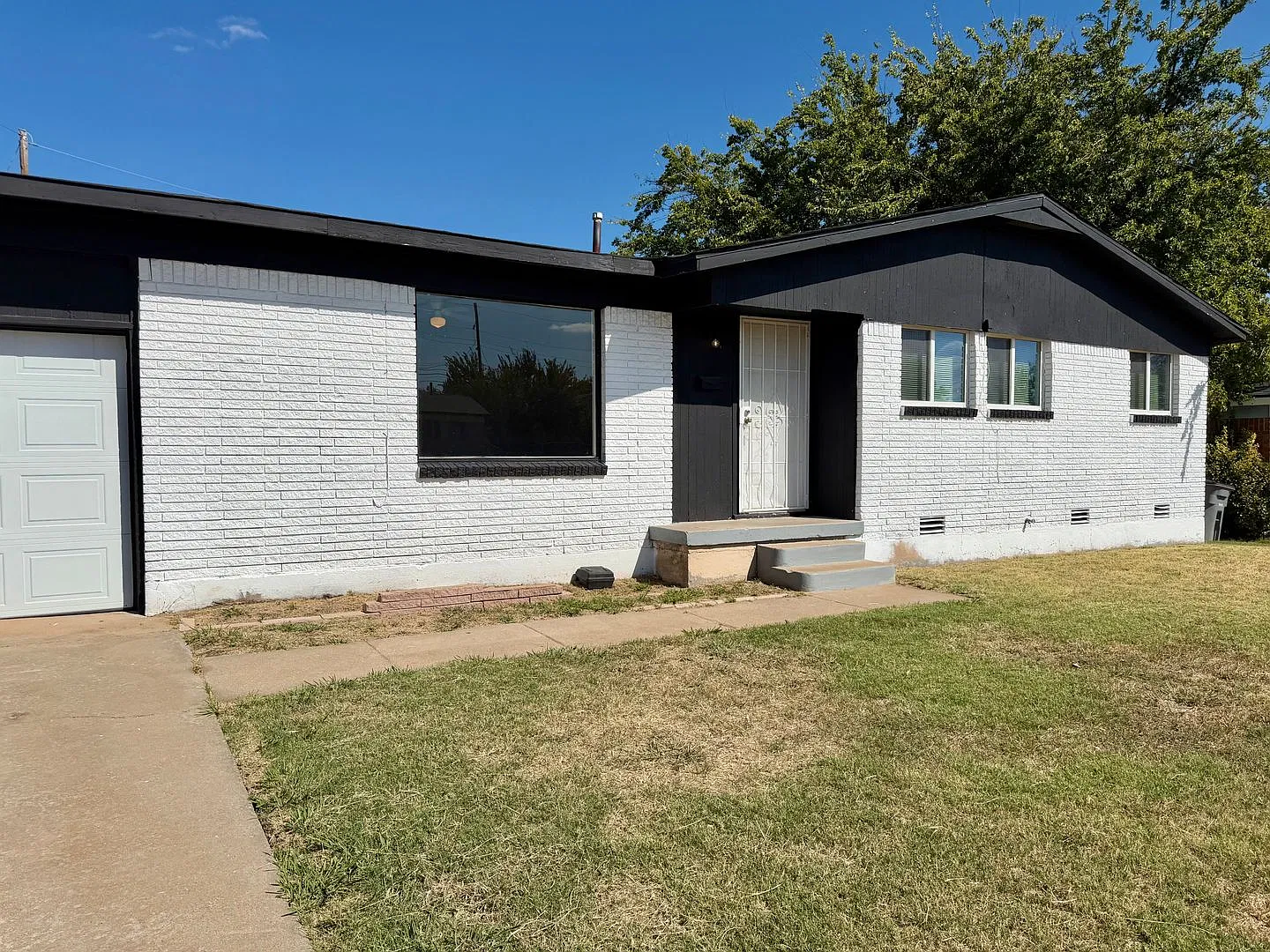5 Bedroom — Photo 3