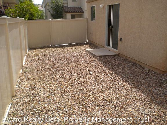 3rd image of 8260 Wildwood Glen Dr