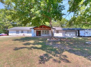 11728 S Tacoma Ave W, Jenks, OK 74037