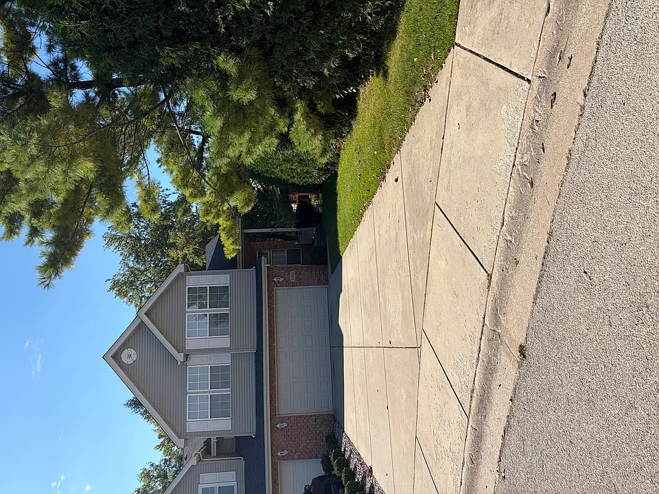 10841 Prairie Ln #12