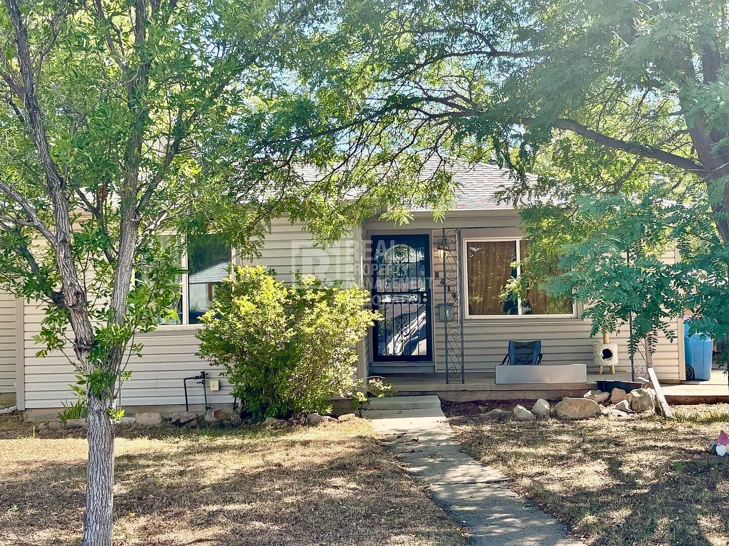 Charming Updated Ranch in the Heart of Edgewater | 3 Bed, 1 Bath | $3,100/mont — Photo 1