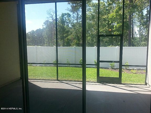 121 covered screened rear lanai