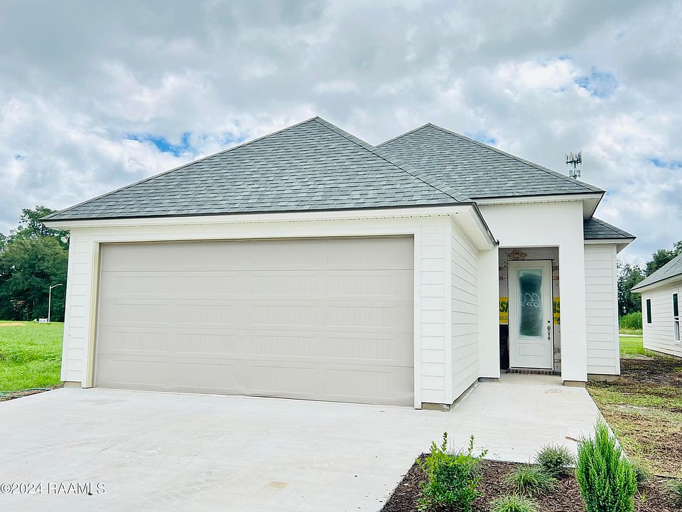 1st image of 222 Berchman Oaks Dr