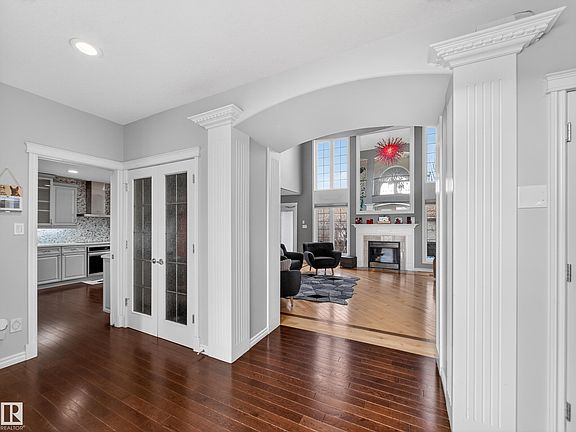 4th image of 1062 Tory Rd NW