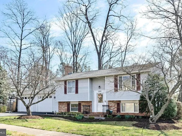 12819 Framingham Ct, Herndon, VA 20171