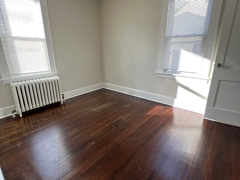 220 King St — Photo 4