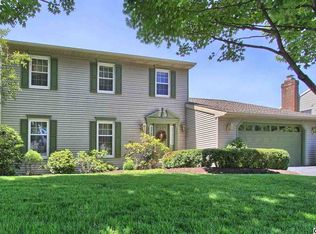 6113 Charing Cros, Mechanicsburg, PA