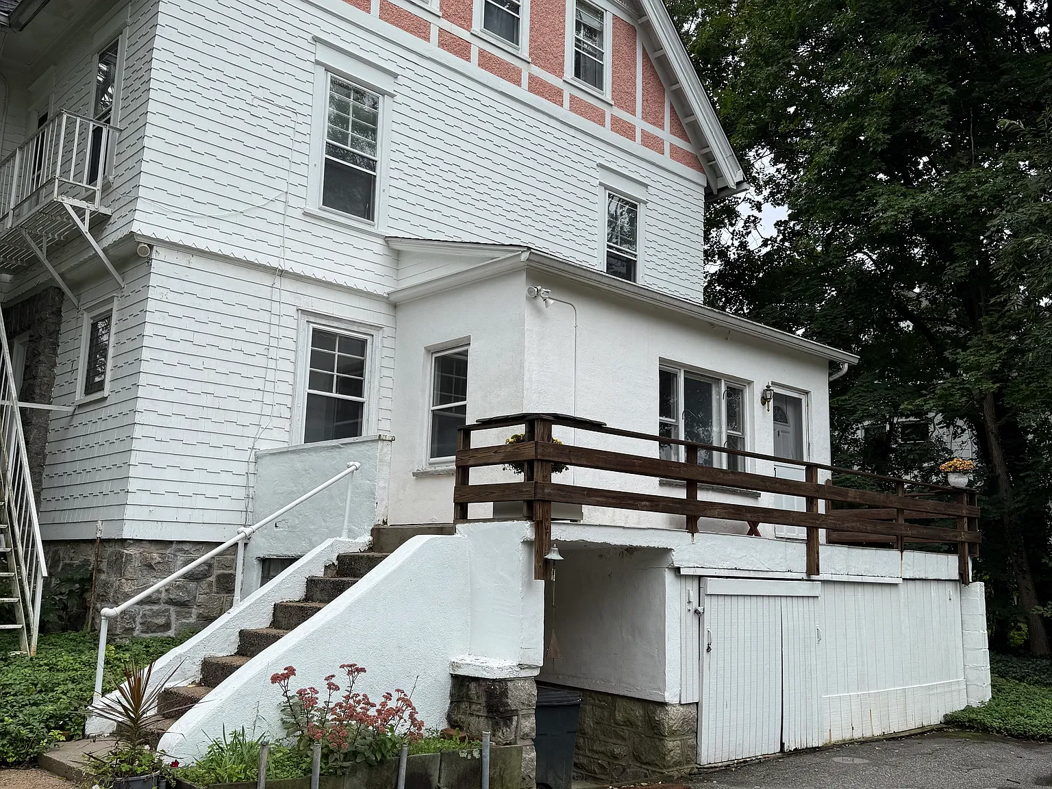 1 bed, 900 sqft, $2,200 — Photo 2