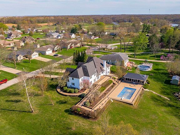 4th image of 2407 Eastwood Dr