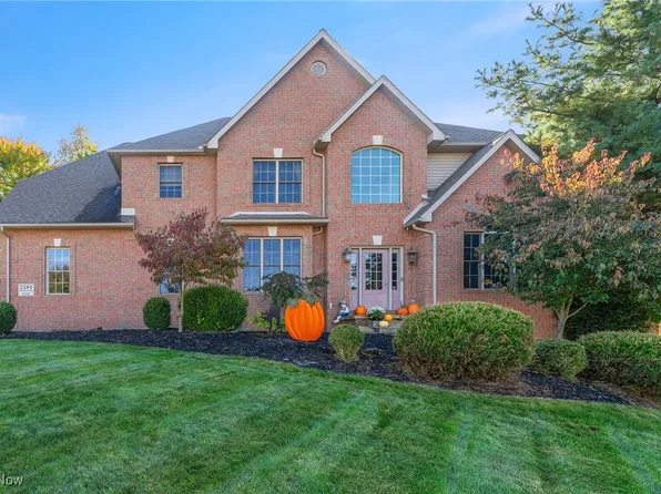 2284 Keystone Trl, Cortland, OH 44410